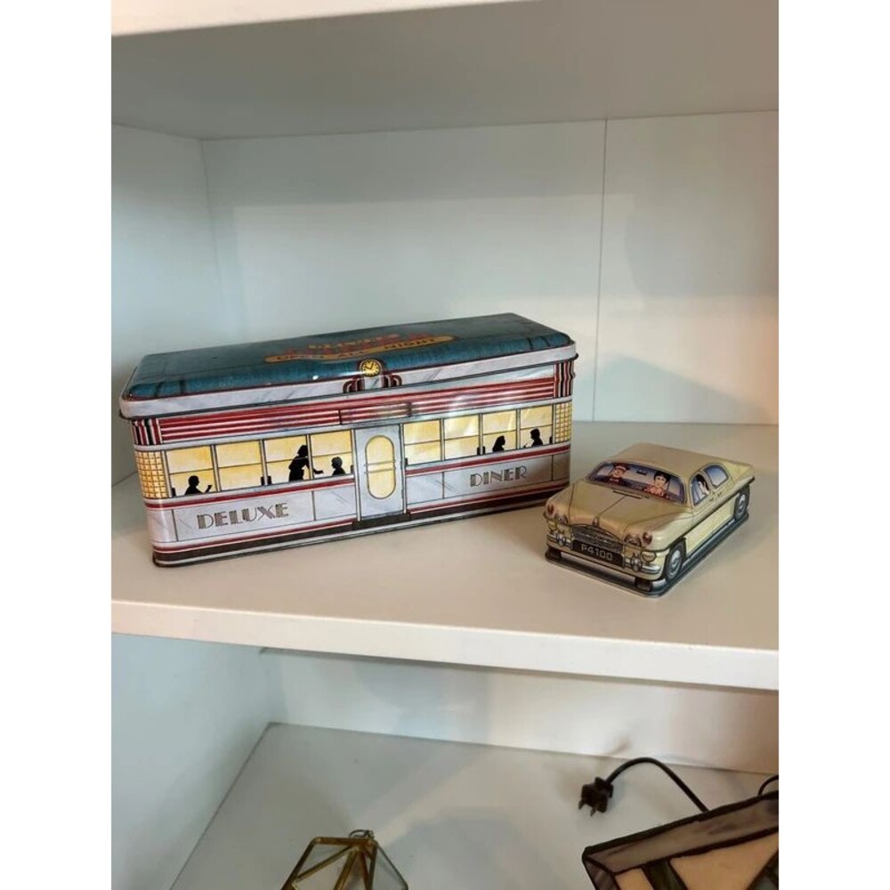 Vintage Tin Set